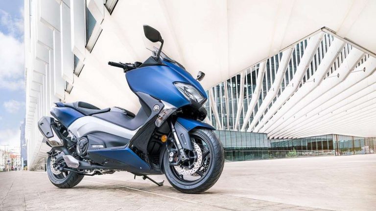 Beli Yamaha TMax DX Sekarang Ada Cashback Puluhan Juta Rupiah