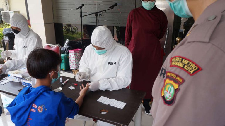 Korlantas Siapkan 20.000 Kit Rapid Test Antigen di Jalur Mudik Nataru