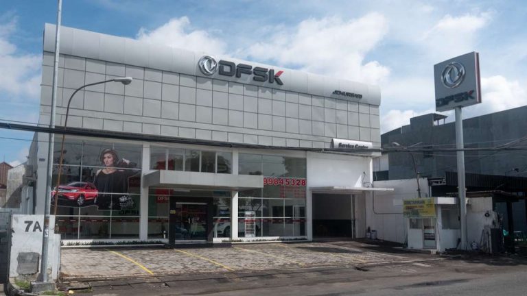 Layanan Baru DFSK, Berkunjung ke Dealer Lewat Handphone