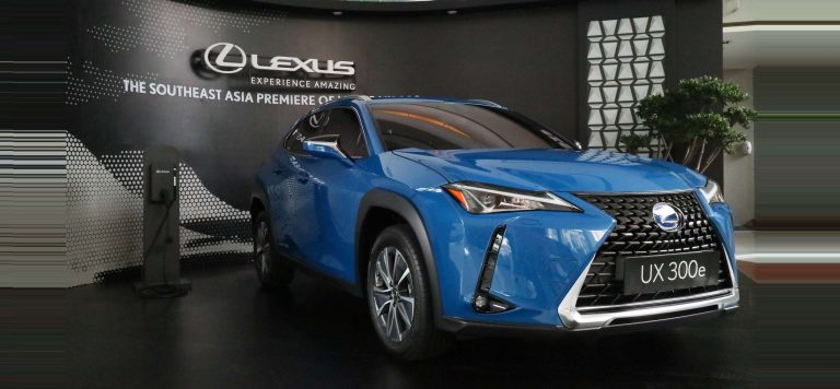 Dibanderol Rp 1,245 Miliar, Apa Saja Keunggulan Mobil Listrik Lexus UX300e