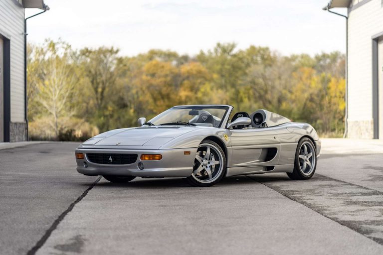Ferrari F355 Spider Bekas Shaquille O’neal Dilelang