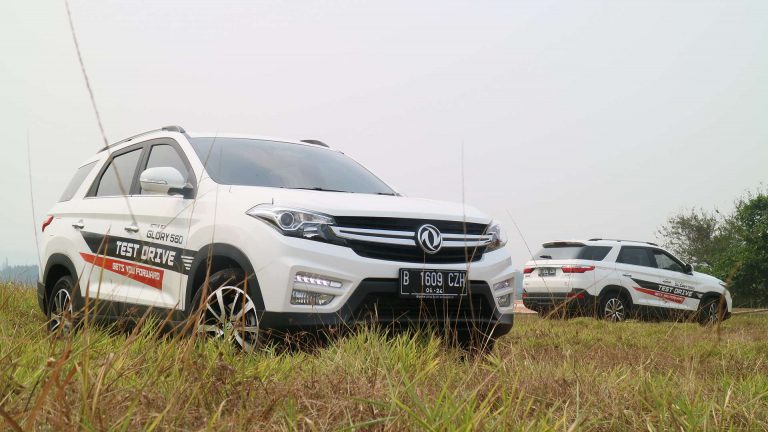 Bukti Mobil DFSK Glory 560 di Tengah Euforia Brand Jepang