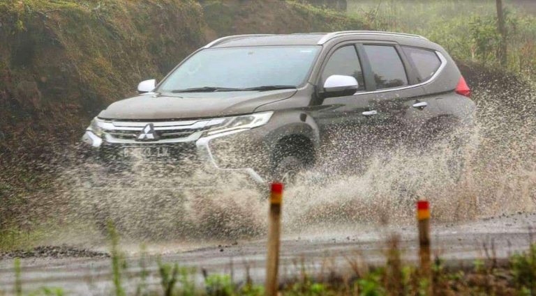Perbedaan Mitsubishi Pajero Sport dan Pajero