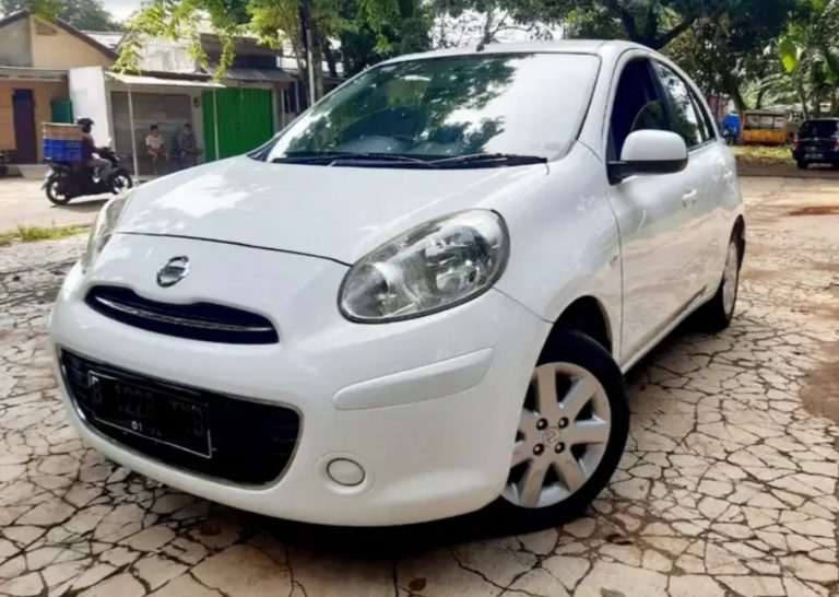 Nissan March, City Car Irit dan Praktis untuk Mobilitas Harian Anak Muda di Palembang