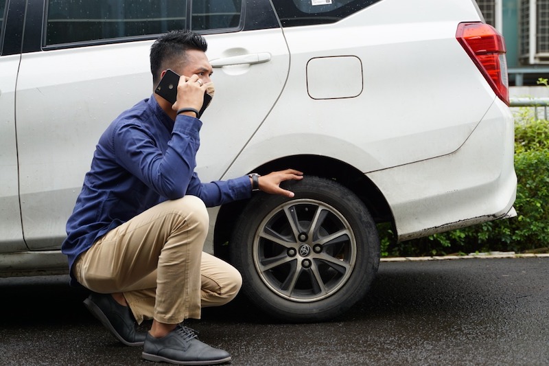 Ganti Ban Mobil