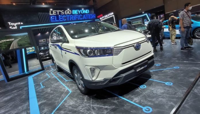 Toyota Kijang Innova EV Concept