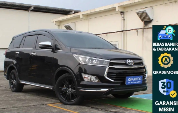 Mobil Keluarga Toyota Innova Venturer