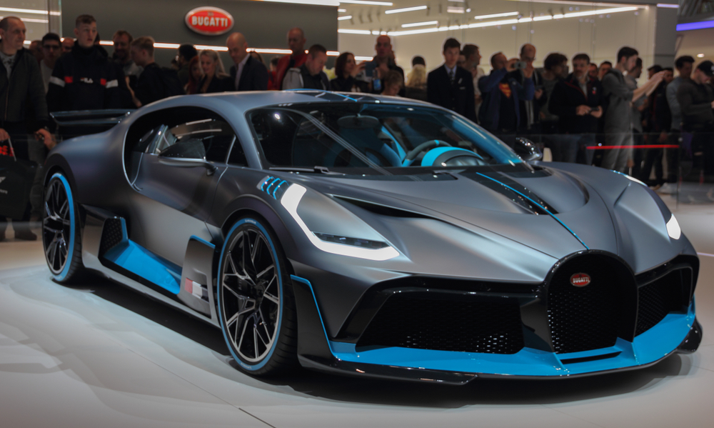 Bugatti Chiron Super Sport 300+ Mobil tercepat di dunia