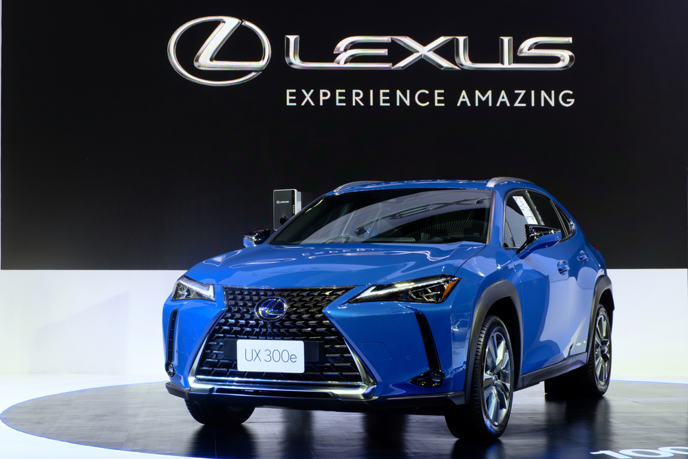 Lexus UX300e Mobil listrik di Indonesia