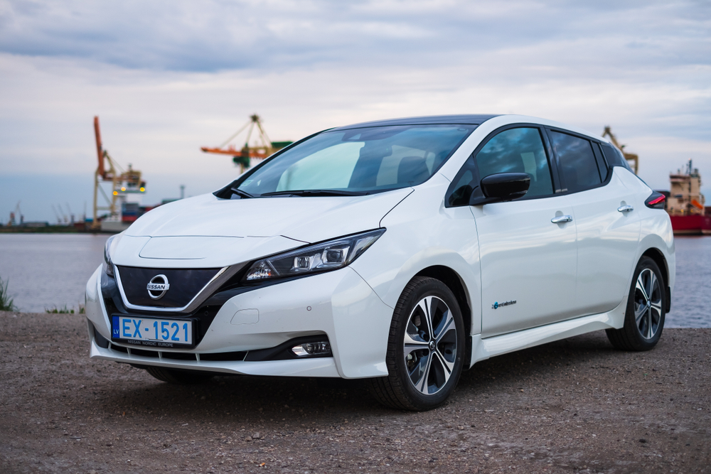 Nissan Leaf Mobil listrik di Indonesia