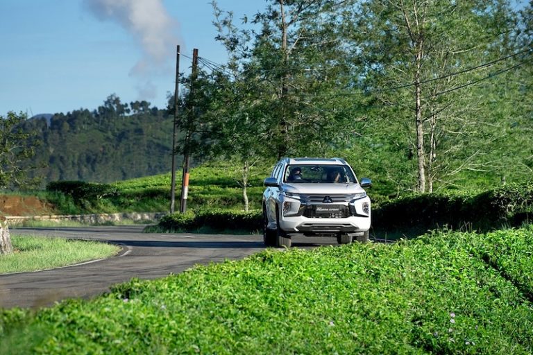 Alasan Mengapa Mitsubishi New Pajero Sport Jadi Pilihan Sempurna untuk Road Trip Keluarga