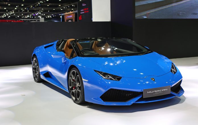Lamborghini Huracan, Harga Mobil Tercepat di Dunia dan Spesifikasinya!