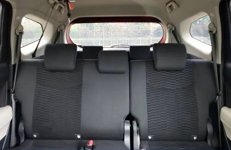 Bagian dalam Toyota Rush