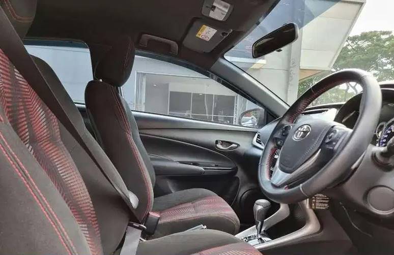 Fitur mobil Toyota Yaris