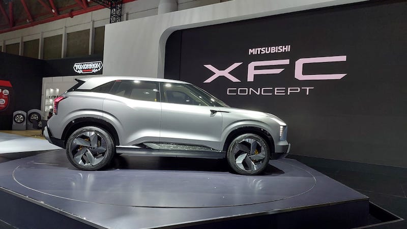 Mitsubishi XFC Concept