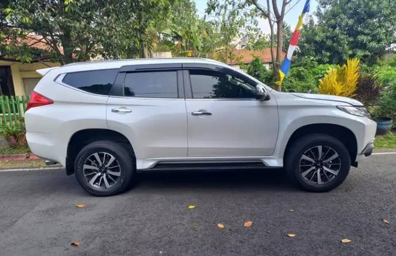 Fitur mobil Mitsubishi Pajero