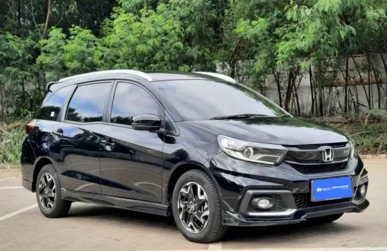 mobil MPV