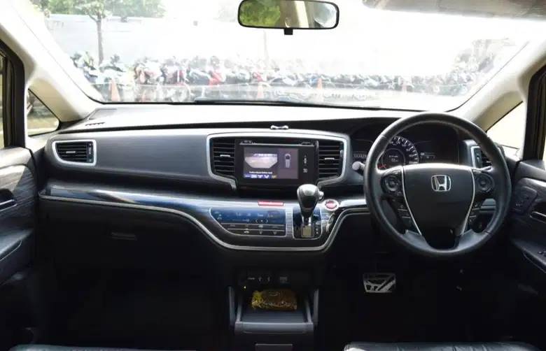 Interior mobil honda odyssey