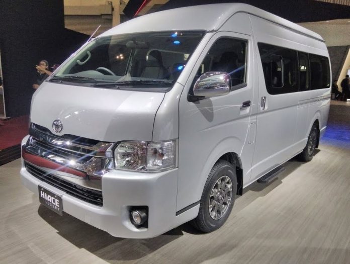 Toyota Hiace Luxury