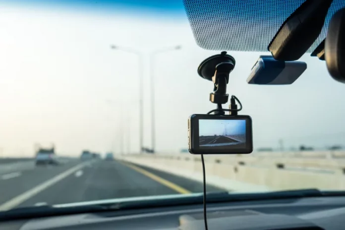 dashcam mobil (1)