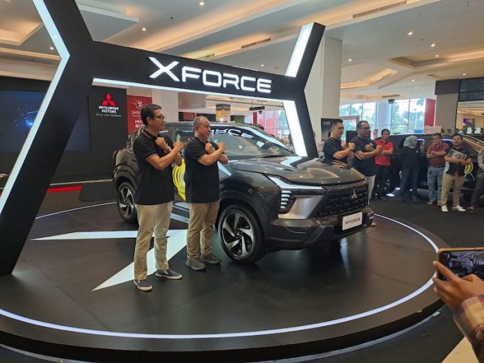 Mitsubishi XFORCE di Kota Padang