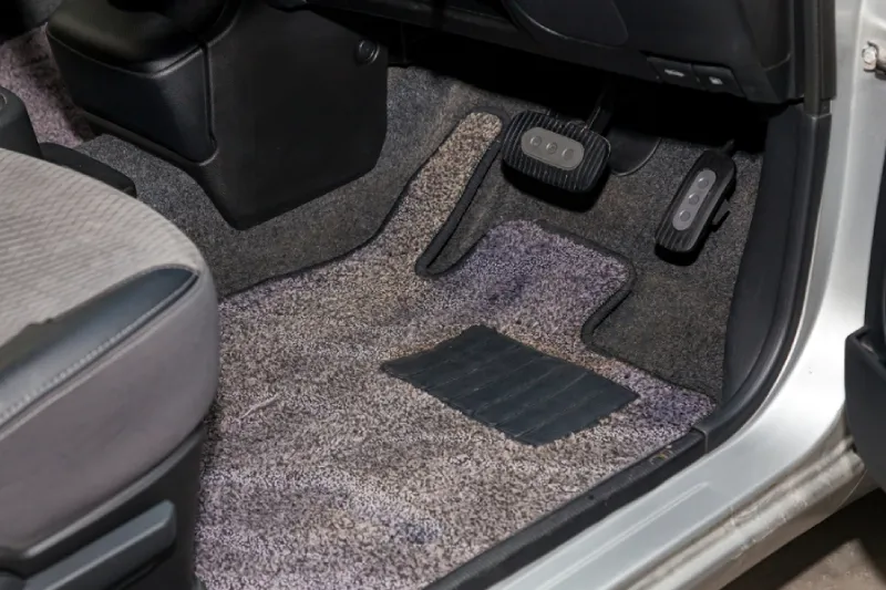 Ganti karpet mobil (1)