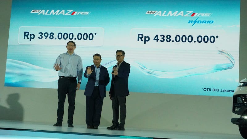 Wuling New Almaz RS Hybrid