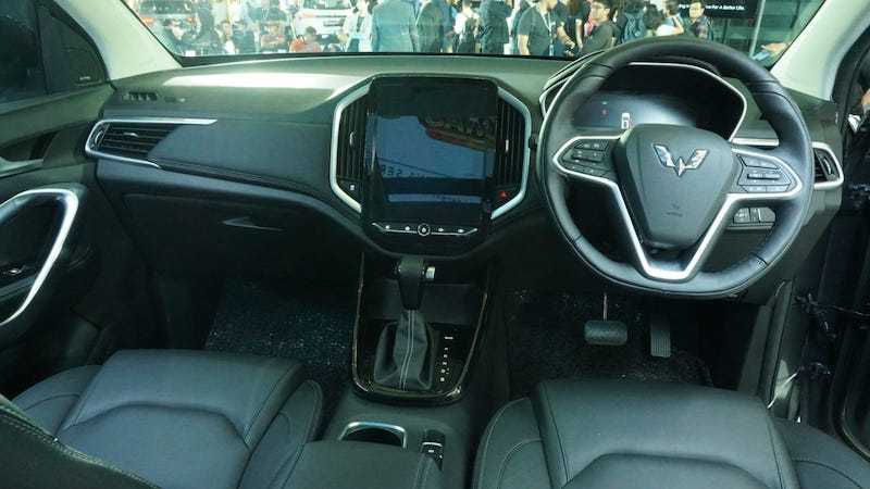Wuling New Almaz RS Hybrid