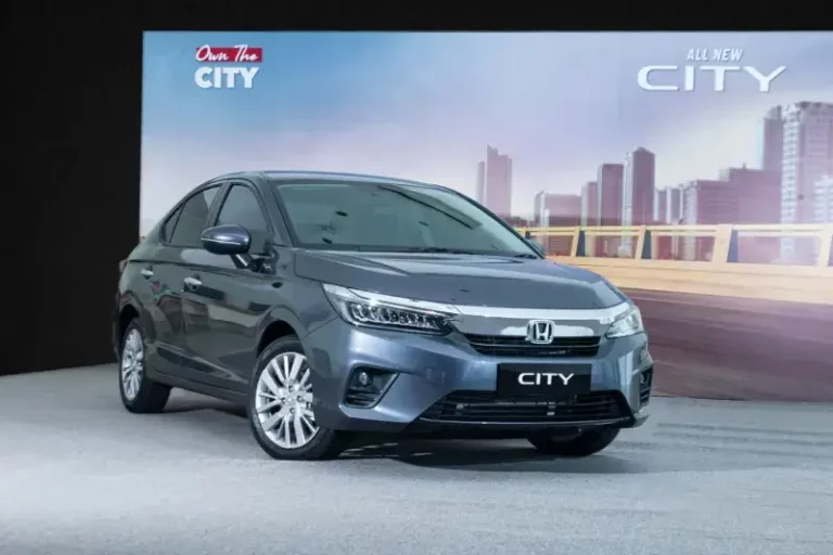 Deretan Mobil Sedan Bekas Tahun Tua Yang Masih Terlihat Berkelas!