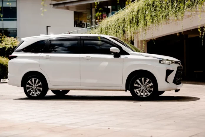 mobil Toyota
