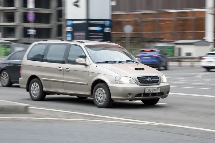 kia carnival
