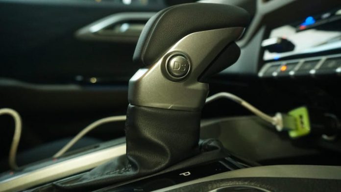 Transmisi DS Mitsubishi XFORCE