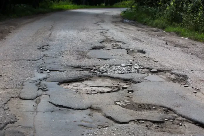 jalan rusak (1)