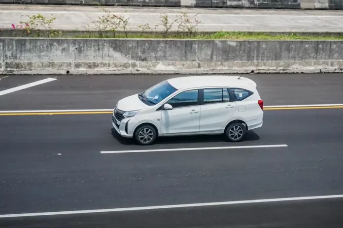 toyota calya (2)