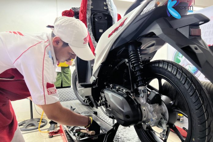Mekanik Astra Honda Motor