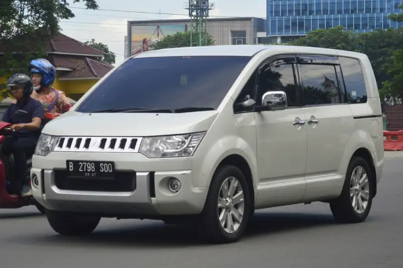 Mitsubishi Delica