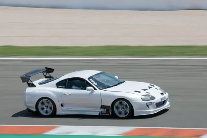 Toyota Supra MK4 (1)