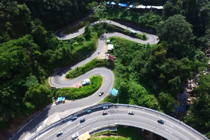 Mengapa jalan di pegunungan dibuat berkelok kelok (1) (1)