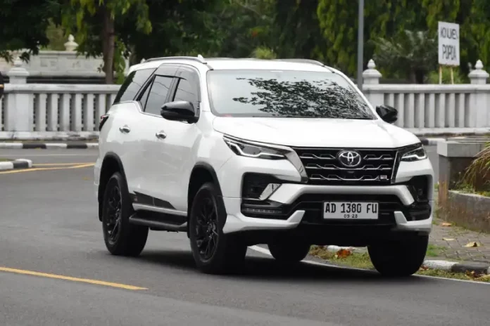 Mobil SUV