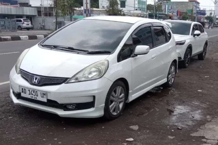 honda jazz 1