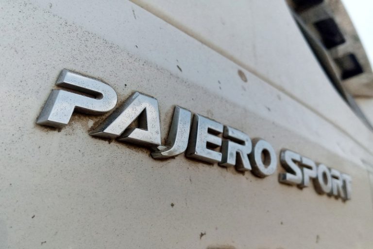 Review Mitsubishi Pajero Sport: Mesin Tangguh dan Fitur Keselamatan Pintar
