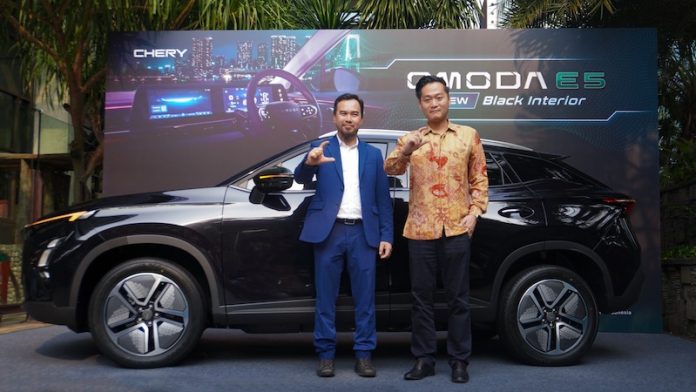 OMODA E5 Black Interior Color