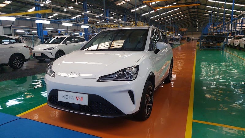 NETA V-II Produksi Lokal