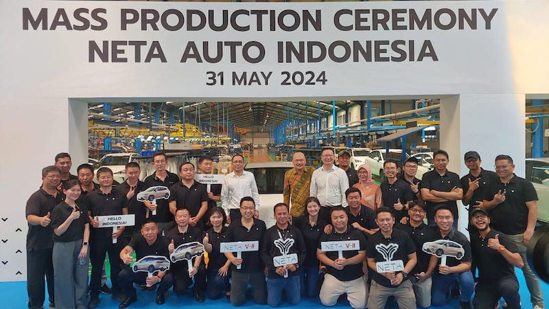 NETA V-II Produksi Lokal