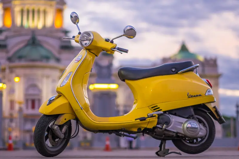 Harga Vespa Matic 2023, Berapa Varian yang Ditawarkan? OLX News
