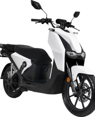 Charged Rimau Siap Melaju Kencang, Gimana Kestabilannya Pas Ngebut di Jalan Lengang? Charged Rimau Capai TKDN 40%