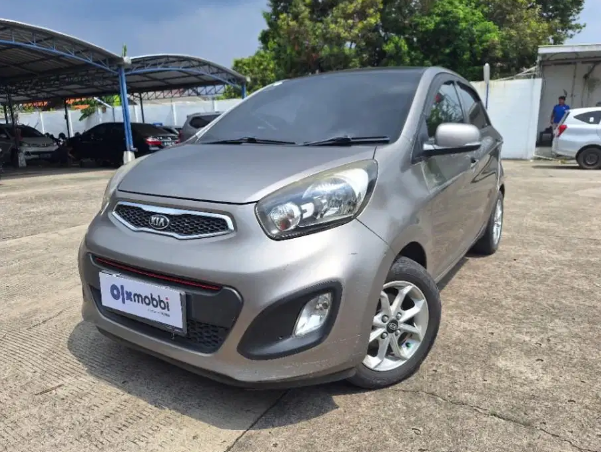 olxmobbi-kia-picanto-mobil-bekas