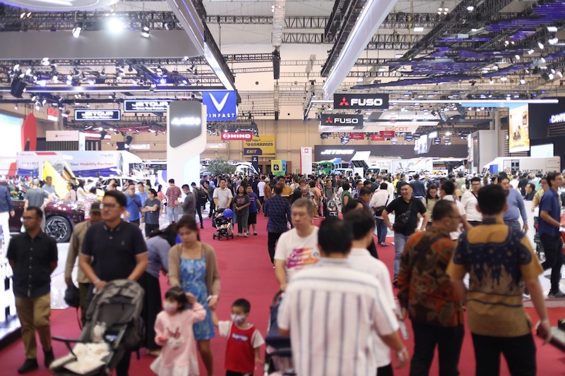 Mobil Komersial di GIIAS 2024