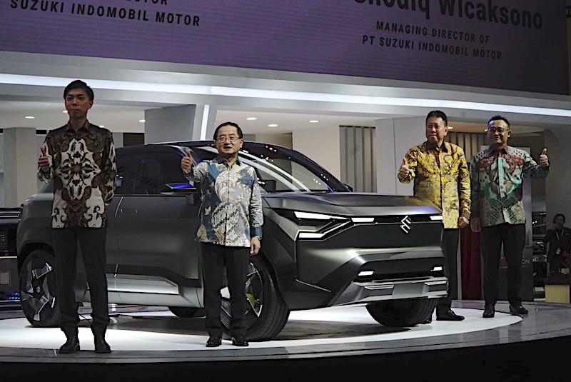 Konsep Mobil Listrik eVX