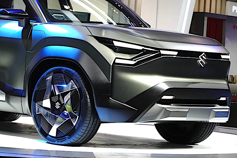 Konsep Mobil Listrik eVX